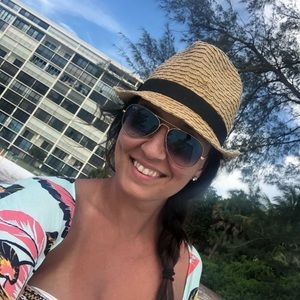 Meet your Posher, Ursula